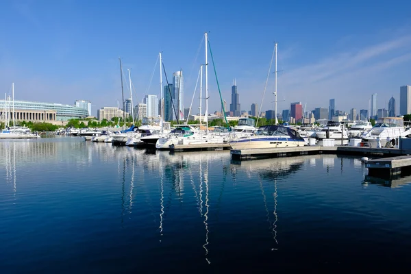 Panorama Chicaga a městský přístav — Stock fotografie