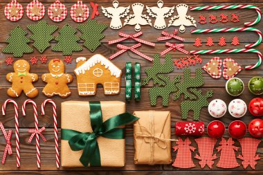 Noel kurabiyeleri, süsleri ve hediyeleri