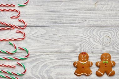 Noel kurabiyeleri ve şeker şekerleme