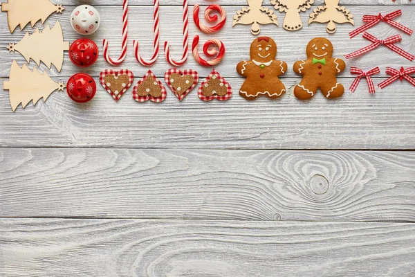 Pierniki świąteczne ciasteczka i dekoracje — Zdjęcie stockowe
