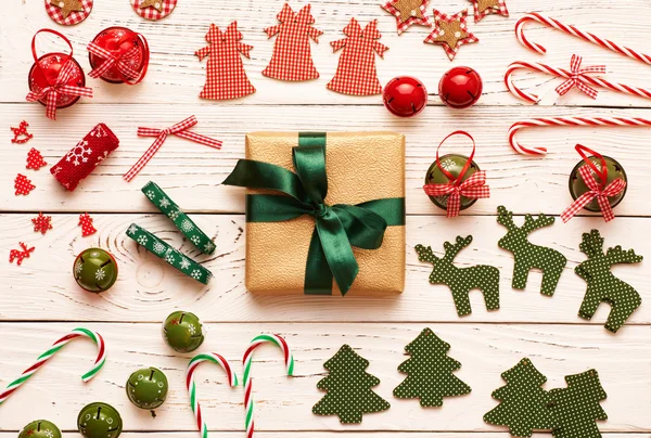 Kerstcadeau en decoraties — Stockfoto