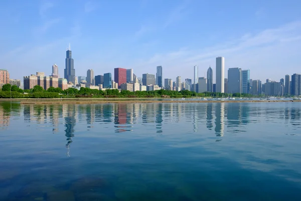 De skyline van Chicago in ochtend — Stockfoto