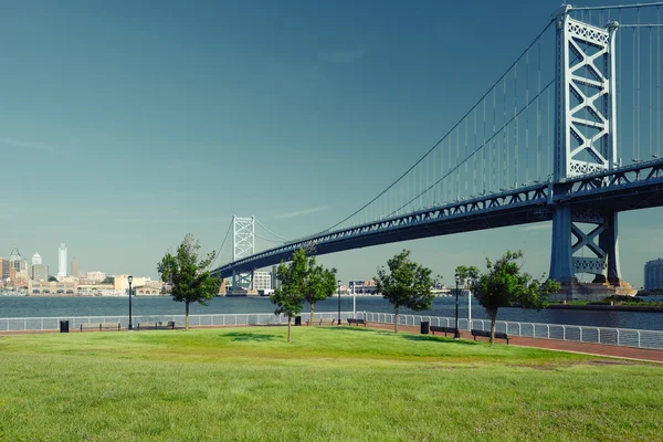 Benjamin Franklin Bridge — Stock Photo, Image