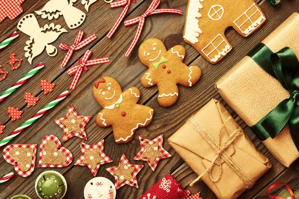 Yılbaşı süsleri ve hediyeleri 