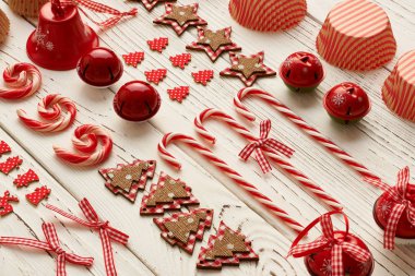 Noel ev yapımı dekorasyon düz yatıyordu