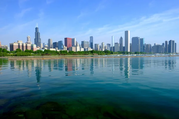 Чикаго Skyline подання — стокове фото