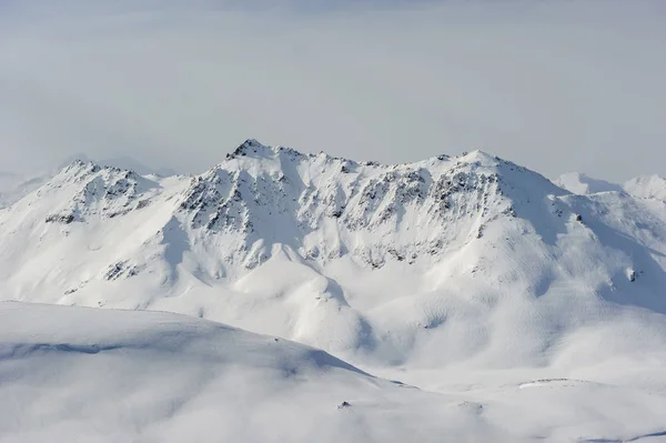 Invierno alpino montaña paisaje — Foto de Stock