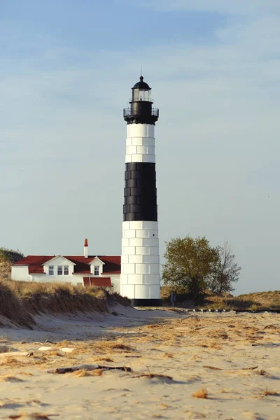 Big Sable Point Lighthouse in dunes — Stock Photo, Image