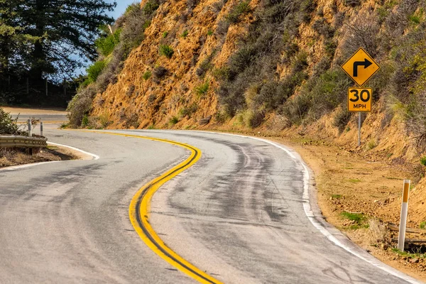 Křivý otevřené highway v Kalifornii — Stock fotografie