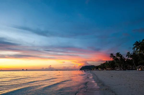 Gyönyörű sunset on Boracay beach — Stock Fotó