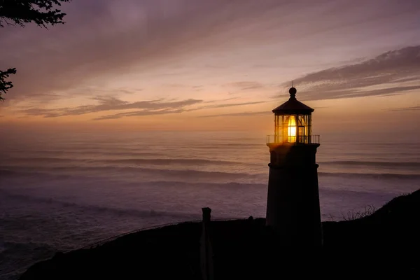 Widok z latarni morskiej o zachodzie słońca — Zdjęcie stockowe