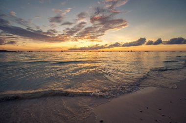 günbatımı Boracay Beach