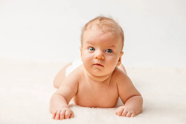 Twee maanden oude baby — Stockfoto
