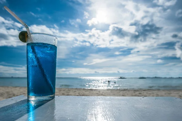 Cocktail in Boracay beach — Stockfoto