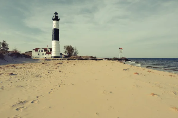 Big Sable Point Lighthouse in dunes — Stock Photo, Image