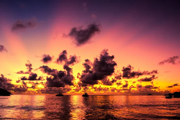 Güzel gün batımı, Seyşel Adaları — Stok fotoğraf
