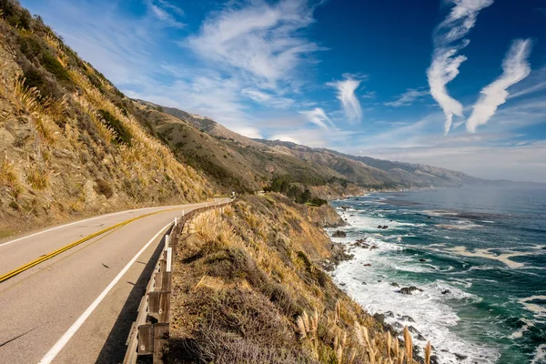 Highway on pacific coast — Stock Photo, Image