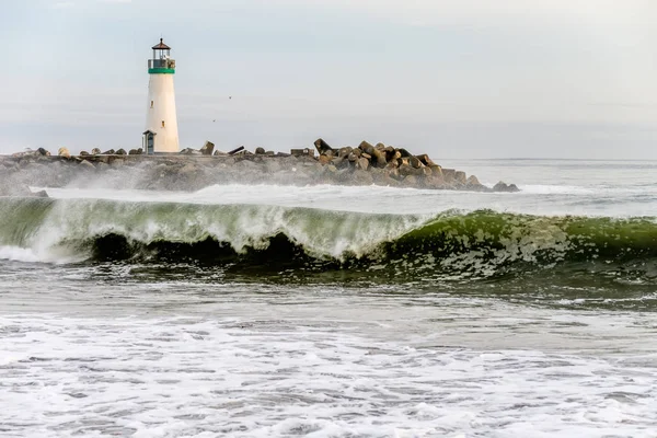 Santa Cruz Breakwater Light (Walton vuurtoren) — Stockfoto