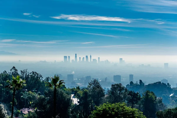 Los Angeles mistige skyline — Stockfoto