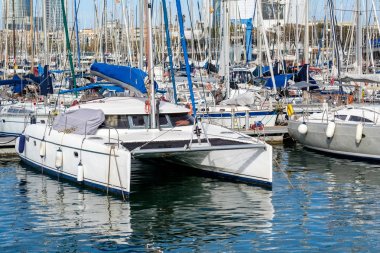 Barcelona'da kentsel marina