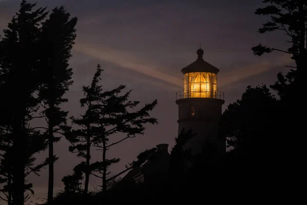 Heceta κεφάλι Φάρος τη νύχτα — Φωτογραφία Αρχείου