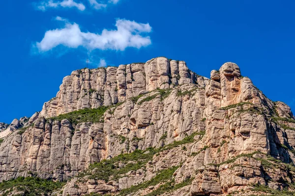 Góry wokół klasztoru Montserrat — Zdjęcie stockowe