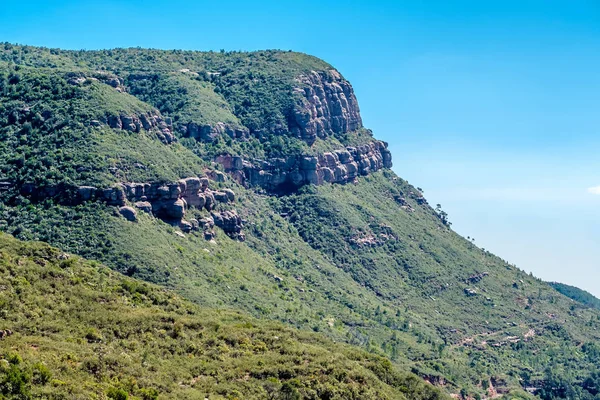 Montañas alrededor del Monasterio de Montserrat —  Fotos de Stock