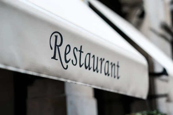 Restaurant-Schild in Barcelona — Stockfoto