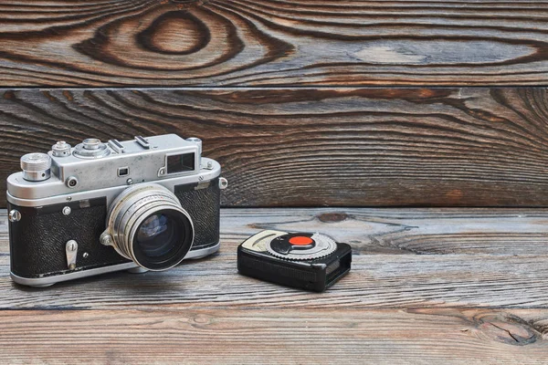 Retro rangefinder camera and light meter — Stock Photo, Image