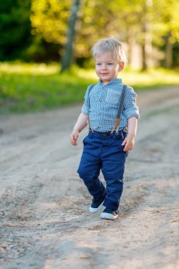 bir yaşında erkek bebek