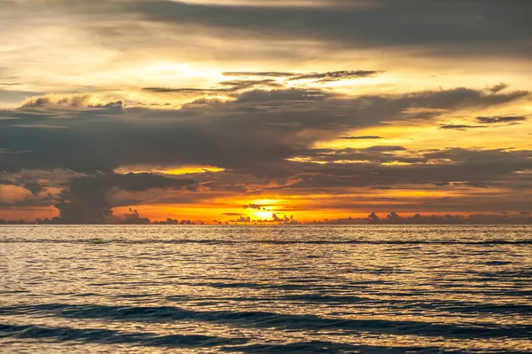 Beautiful sunset at Boracay beach — Stock Photo, Image