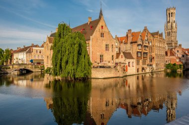 Bruges cityscape bridge ile