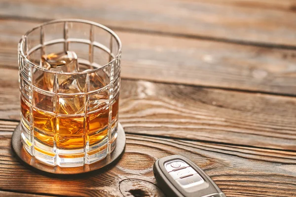 Bicchiere di whisky o bevanda alcolica — Foto Stock