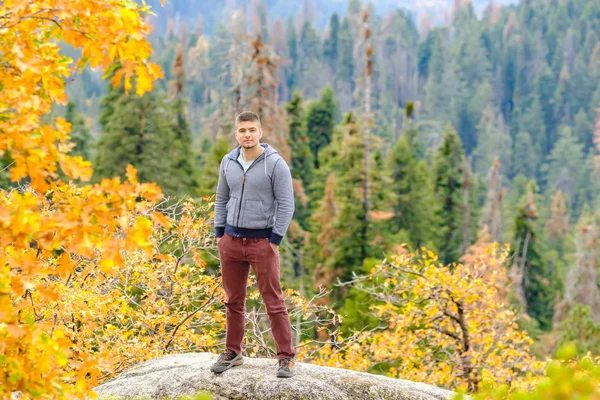 Adam kaya sonbahar Park