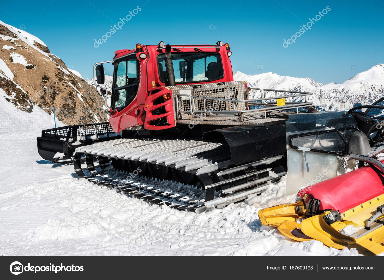Snow grooming machine — Stock Photo © haveseen 167609198