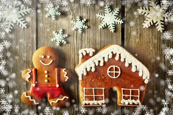 Cookies μελόψωμο άνθρωπος και σπίτι — Φωτογραφία Αρχείου