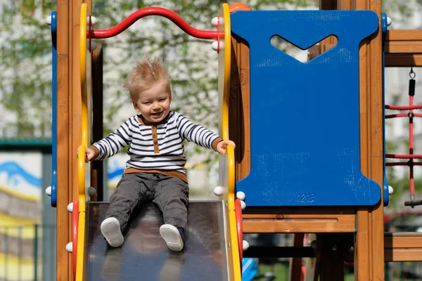 Bebek Çocuk Bahçesi slayt