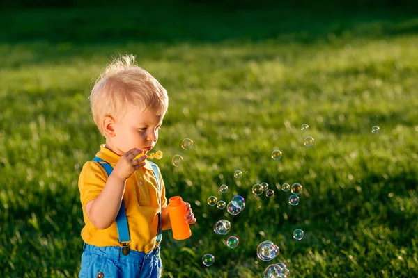 Portrait of toddler child outdoors. — Stock Photo, Image