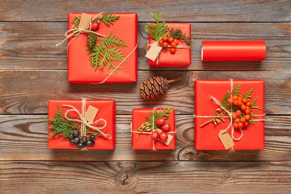 Regali di Natale su legno — Foto Stock