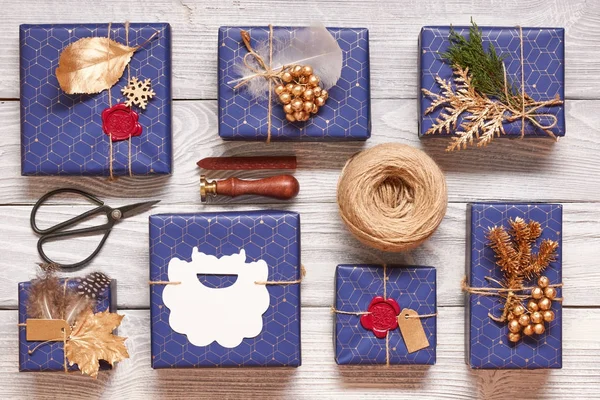 Presentes de Natal em madeira — Fotografia de Stock