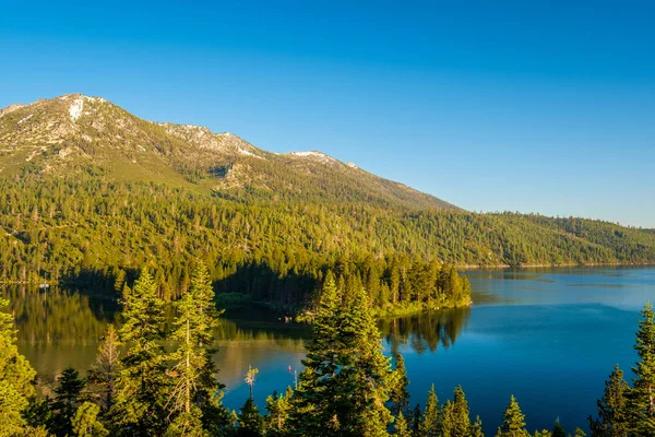 Paisaje del lago Tahoe — Foto de Stock