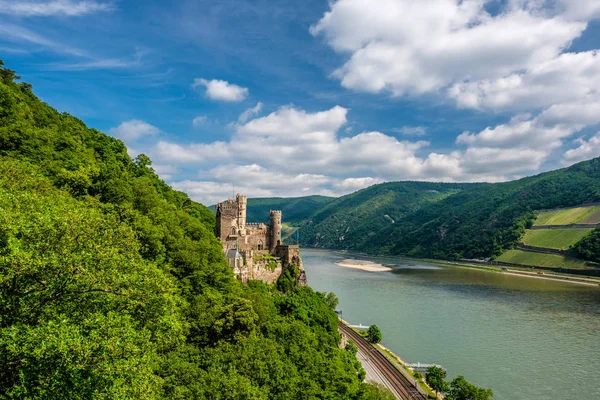 Rheinstein Замок Долині Рейн Рейн Ущелині Німеччині Вбудований 1316 Перебудований — стокове фото