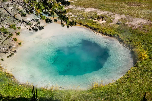 Gorące źródła termalne w Yellowstone — Zdjęcie stockowe