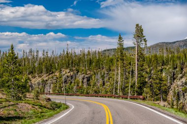 Otoyol Yellowstone Milli Parkı'nda