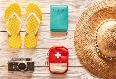 Seyahat ve plaj öğeleri  