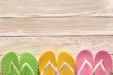 Satır renkli flip flop