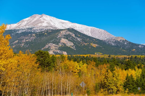 Sezon Zmienia Się Jesieni Zimy Góry Skaliste Colorado Stany Zjednoczone — Zdjęcie stockowe