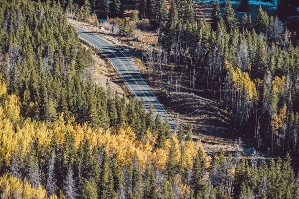 Estrada Outono Dia Ensolarado Parque Nacional Montanha Rochosa Colorado Eua — Fotografia de Stock