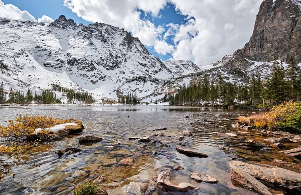 Lago Helene Con Rocce Montagne Nella Neve Intorno Autunno Con — Foto Stock