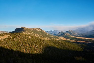 Sonbahar Rocky Dağı Milli Parkı'nda. Colorado, ABD. 